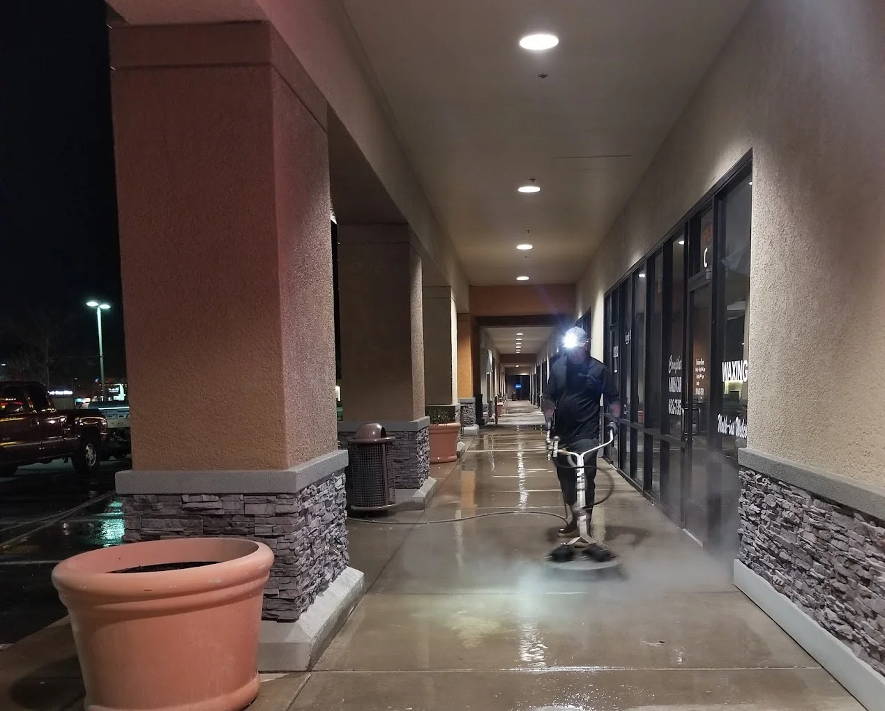 Cyclone Eco Power Wash Team at Work